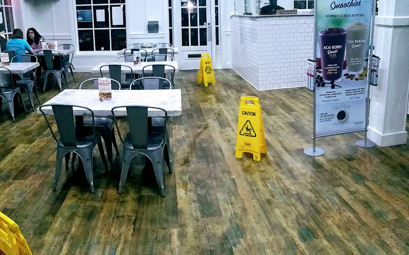 Tropical Smoothie Cafe