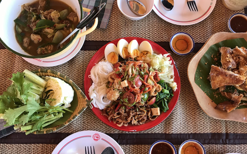 Dokmai Farm Roasted Chicken