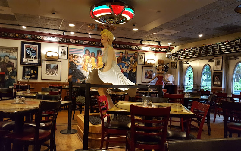 Augustino's Rock and Roll Deli and Grill