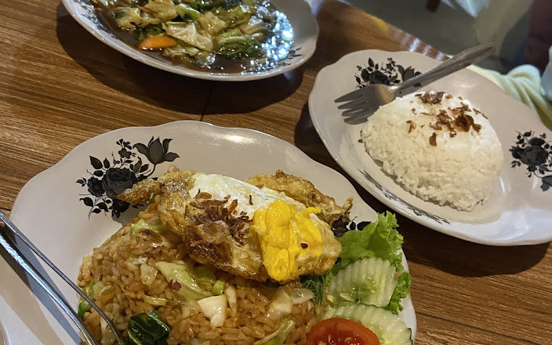 WARUNG MAKAN BU DESAK