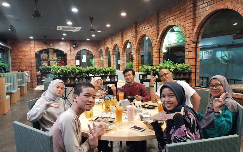 3rd Junction Cafe • Tropika Kulai