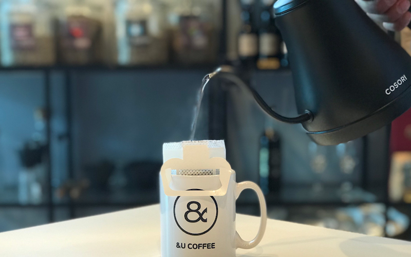 酸味が少ない珈琲専門店 &U COFFEE