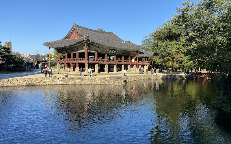 광한루 (廣寒樓)