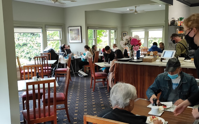 Seasons Restaurant at Cloudehill