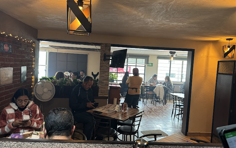 Panadería, Restaurante & Cafetería La Abuelita