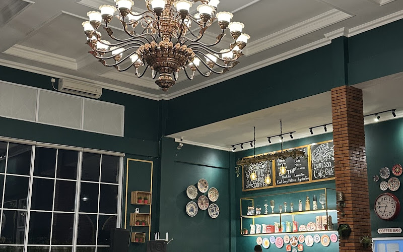 Double A Coffee & Cuisine