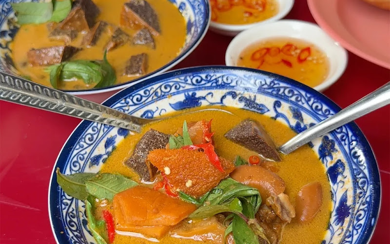 Phá Lấu Cô Bông