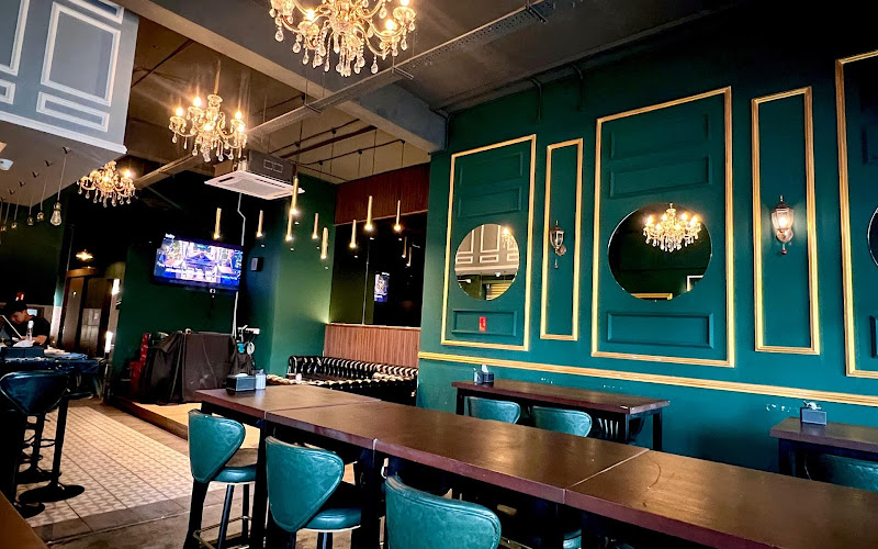 DOPPELGANGER Restaurant and Bar