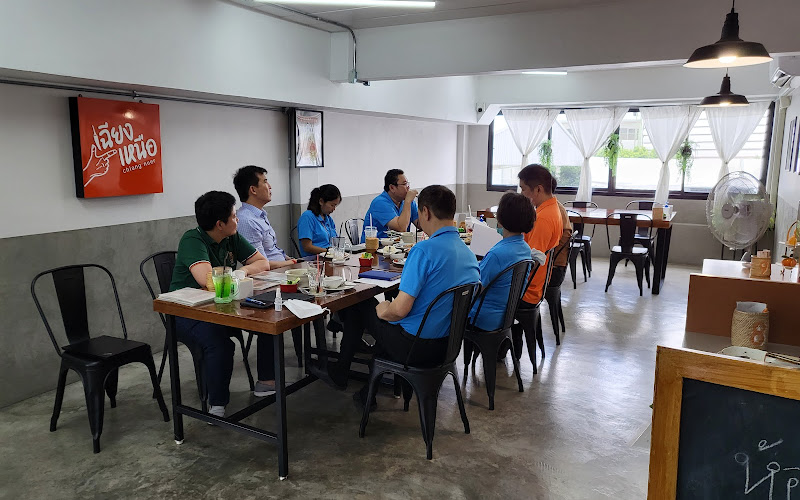 ก๋วยเตี๋ยวตรอกโรงหมู สาขาเหม่งจ๋าย