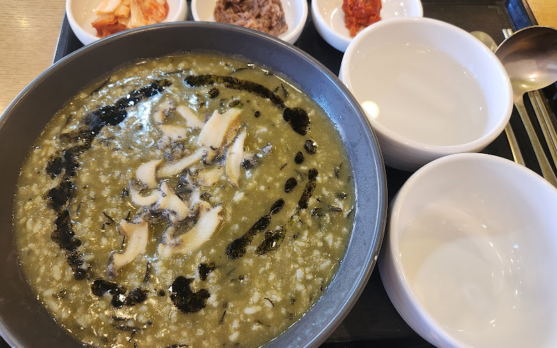 본죽앤비빔밥 가톨릭병원점