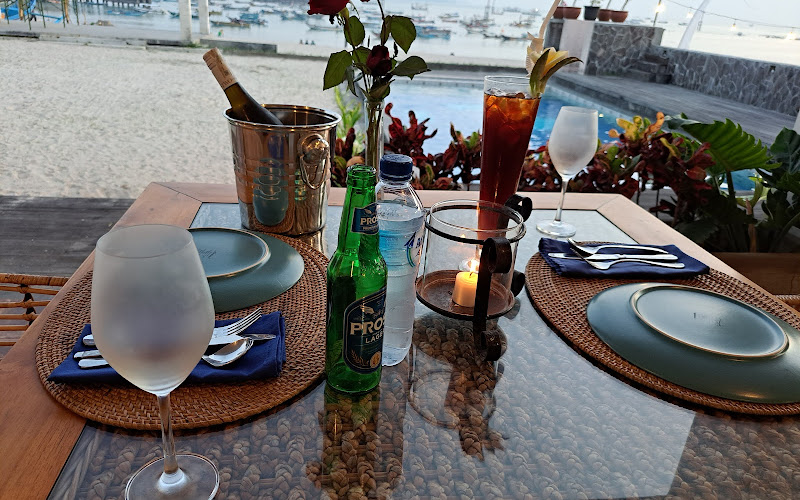 Jaansan Beach House | Restaurant, Bar & Lounge at Kelan Beach