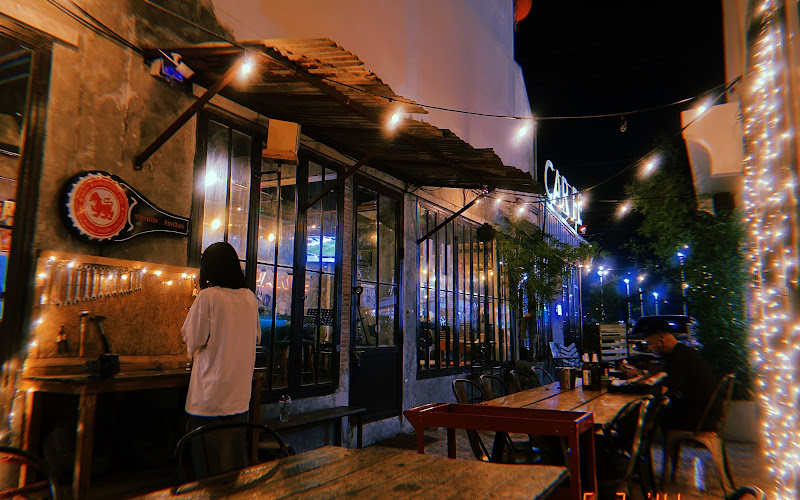 Car Fe' Bar & Bistro