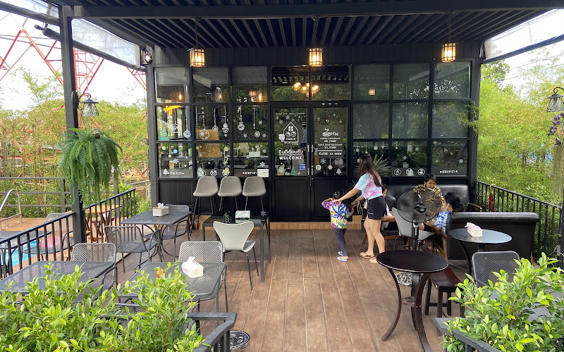 ยาย กะ ตา ปากพะยูน