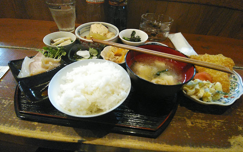 お惣菜ランチ 呑多喰（どんたく）