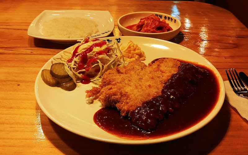 달빛 흐르는 강