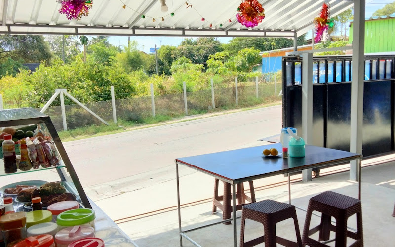 ร้านแดงคอหมูย่าง