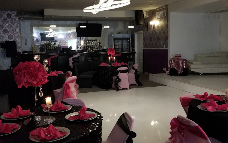 B Stone Bar And Grill