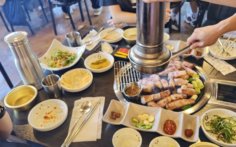 도시정원 중문 한식뷔페