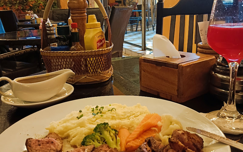 Jasmine Restaurant & Pub