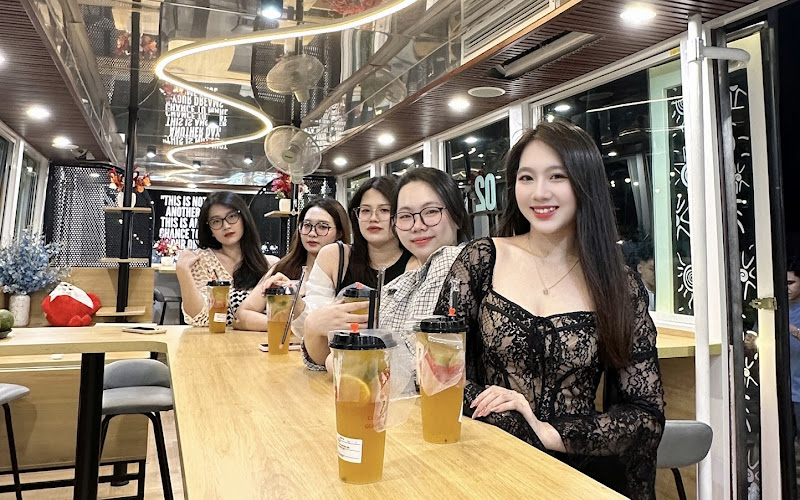 Coffee Bus 02 Quảng Trường Biển