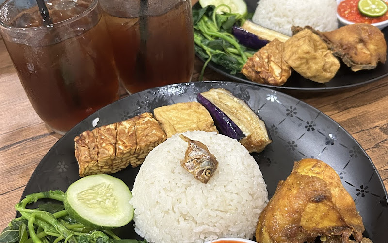 Nasi tempong Mak ros