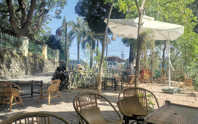 LoLa CaPhe Đồi Thanh Niên