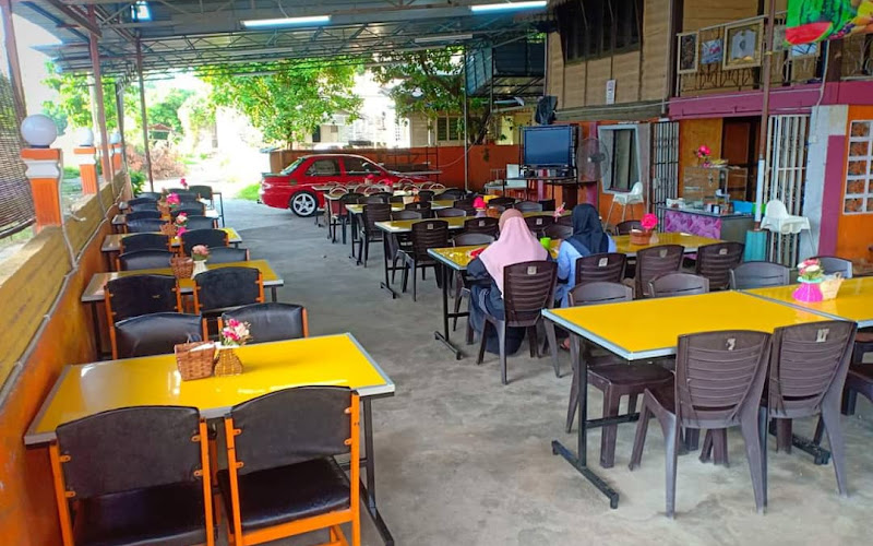 Friends Station Restoran