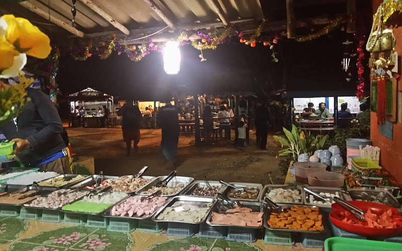 ครัวบ้านสวน อาหารตามสั่งและเครื่องดื่ม & หมูกระทะบุฟเฟ่ต์