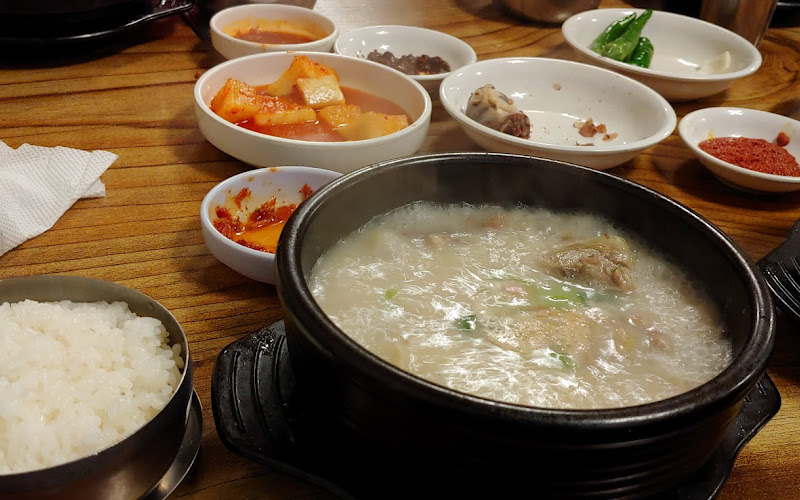 아우네순대국