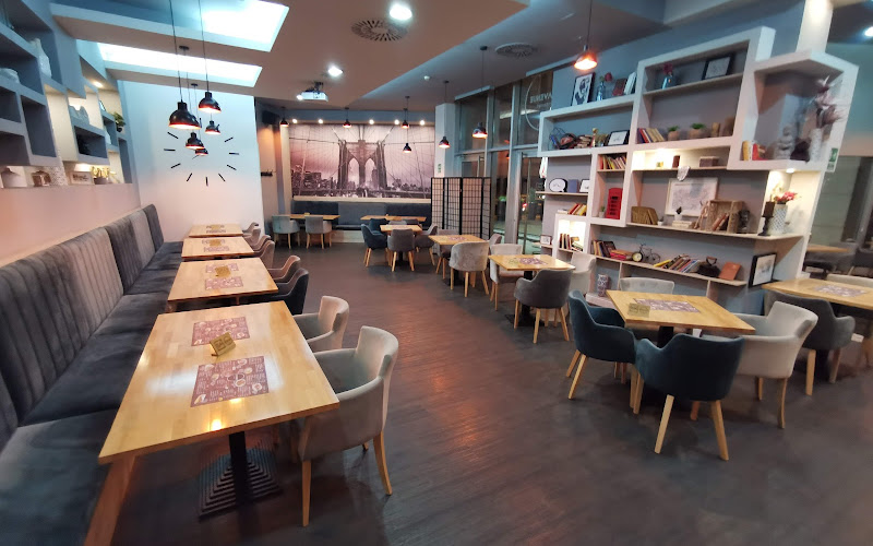 19 Avenue Restaurant