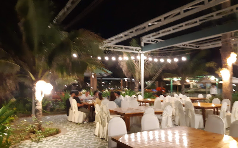 Quán Nhậu Hải Sản Sơn Ca (SON CA SEAFOOD RESTAURANT)