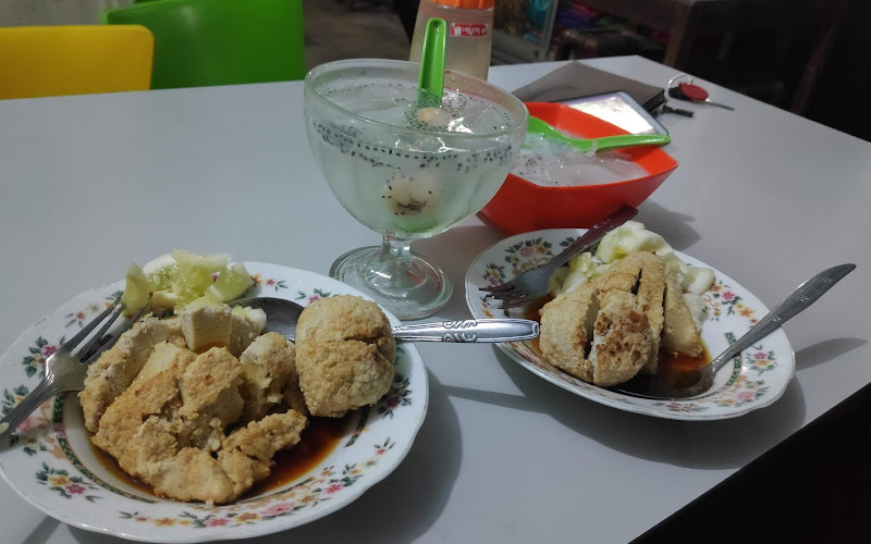 Pempek Palembang Ibu Hj.Zainal