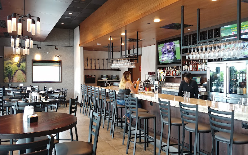 Cooper’s Hawk Winery & Restaurant