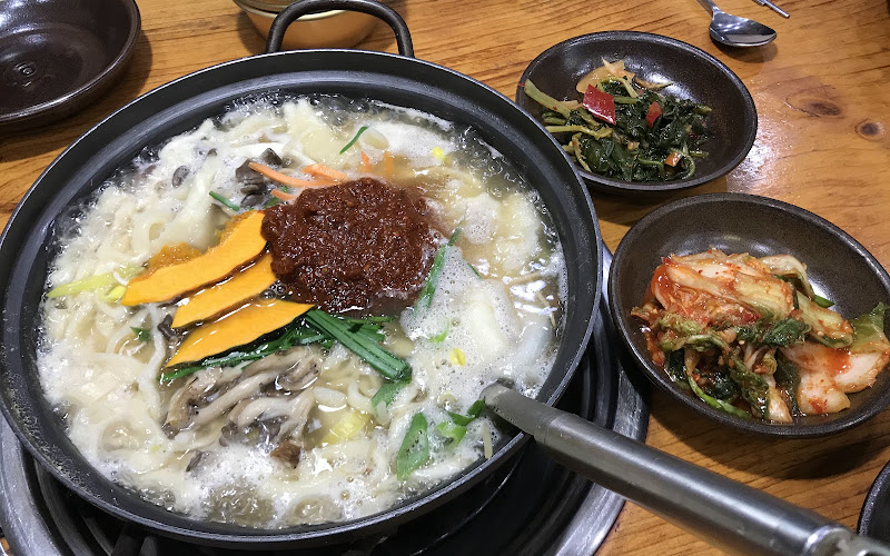 항아리손칼국수