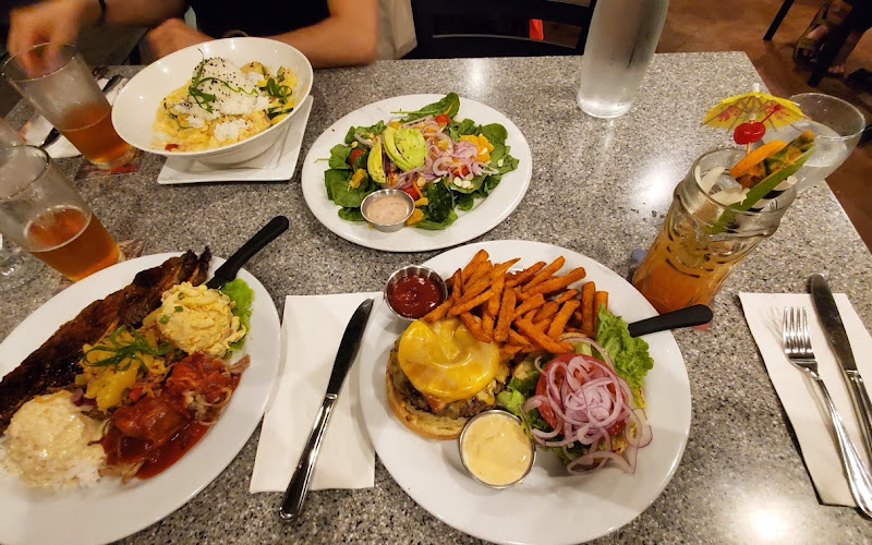 Pineapples Island Fresh Cuisine