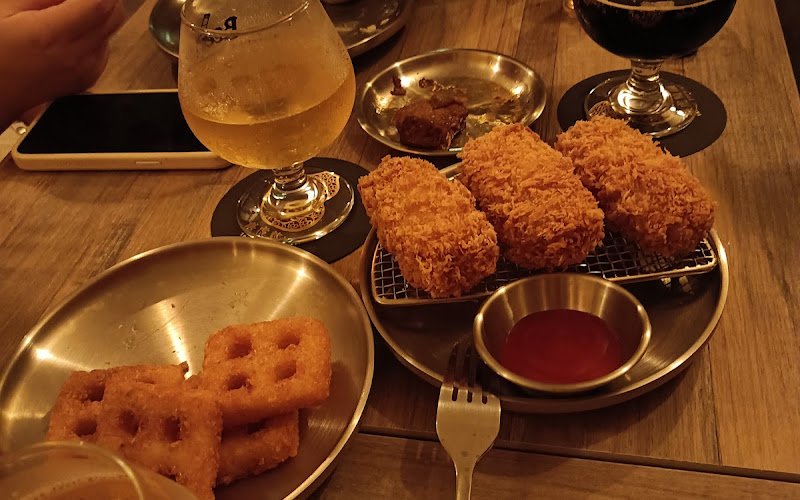 Beer李精釀小酒館（酒館 bar craft beer)