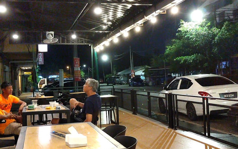 KB Brewster Coffee Kemaman, Chukai, Kemaman, Terengganu (coffee / latte / western foods / aesthetic cafe)