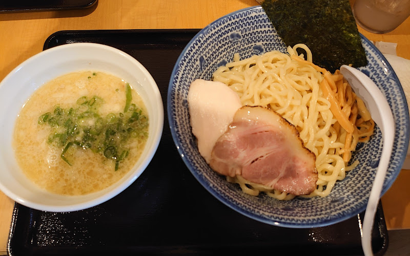 ダイニング ｢ラーフ｣