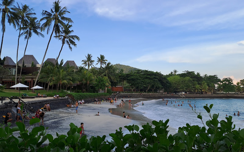 Sengkidu Beach