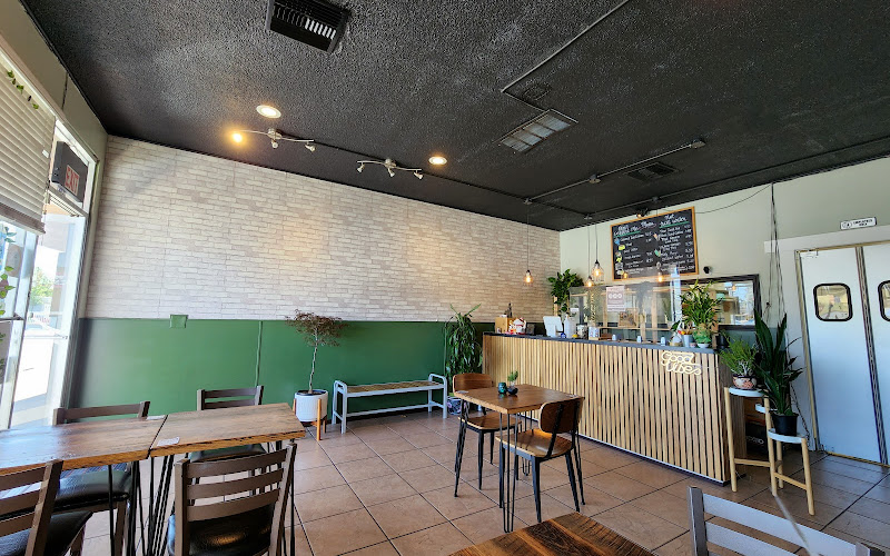Bowl and Plate Eatery