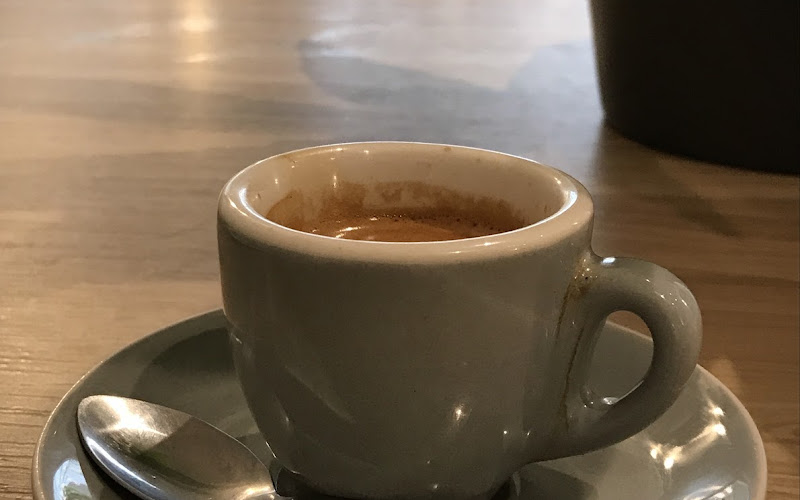 Top Hat Coffee Lounge