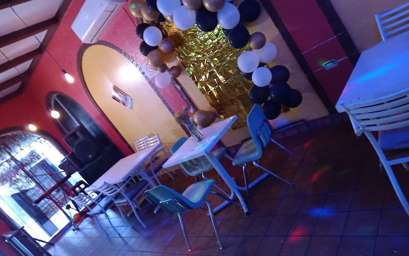 BANDERAS restaurant bar