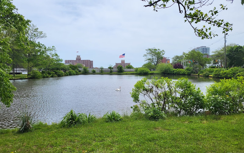 Sunset Lake Memorial Park