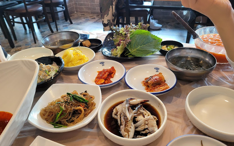 웅아 회 물회 전복돌솥밥