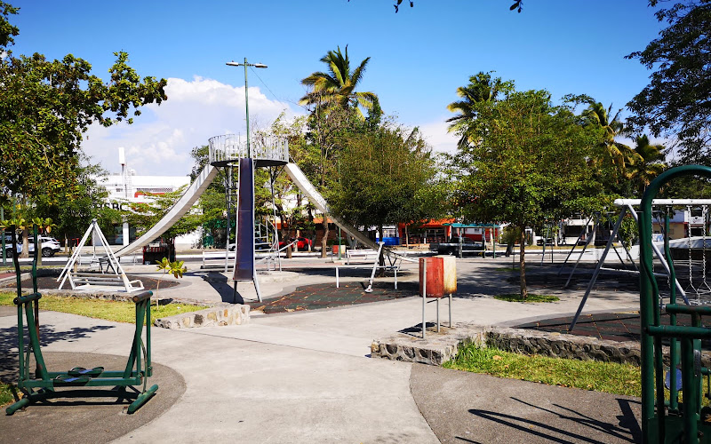 San Francisco de Asis Almoloyan Garden