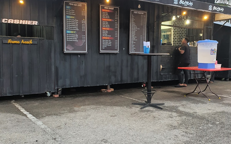 Benteng Malam Bagan Pinang