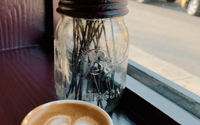 Rowhome Coffee - Pine Street