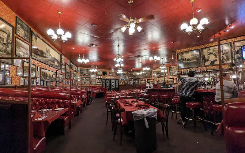 Harry's Plaza Cafe