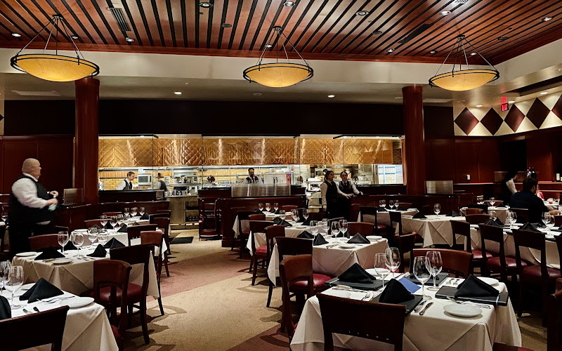 Fleming’s Prime Steakhouse & Wine Bar