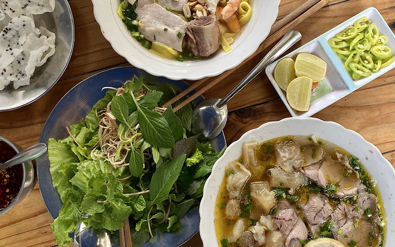 Mì quảng bún bò hẻm 476